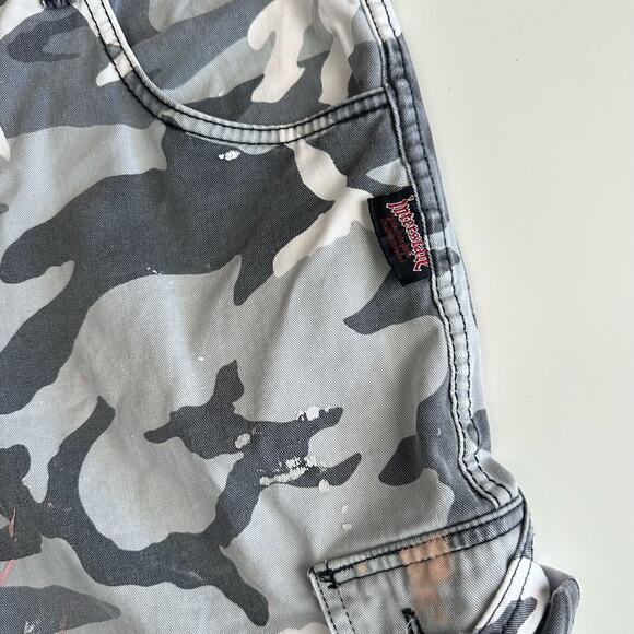 VTG Y2K Interstate pants camo cargo size 26-28 gray white black - Picture 5 of 12